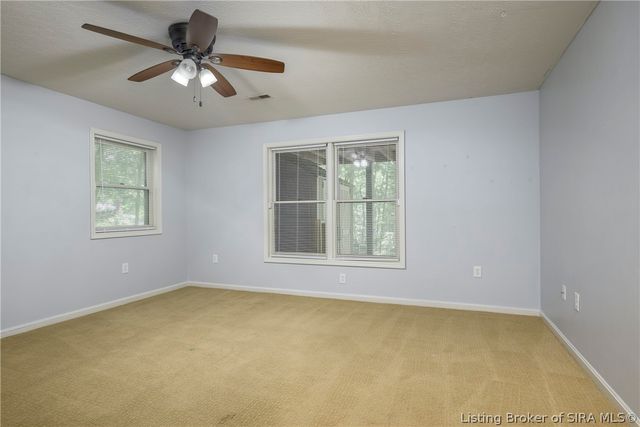 4302 Doe Court, Floyds Knobs, IN 47119
