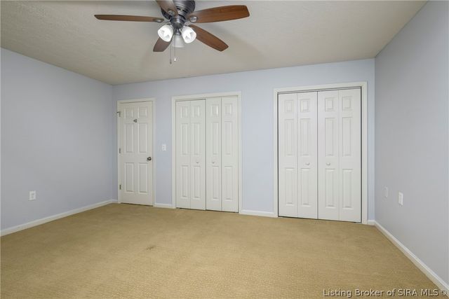 4302 Doe Court, Floyds Knobs, IN 47119