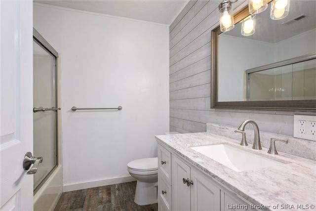 4302 Doe Court, Floyds Knobs, IN 47119