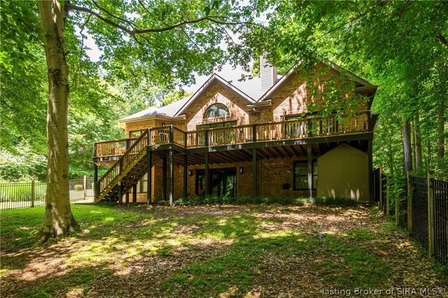 4302 Doe Court, Floyds Knobs, IN 47119