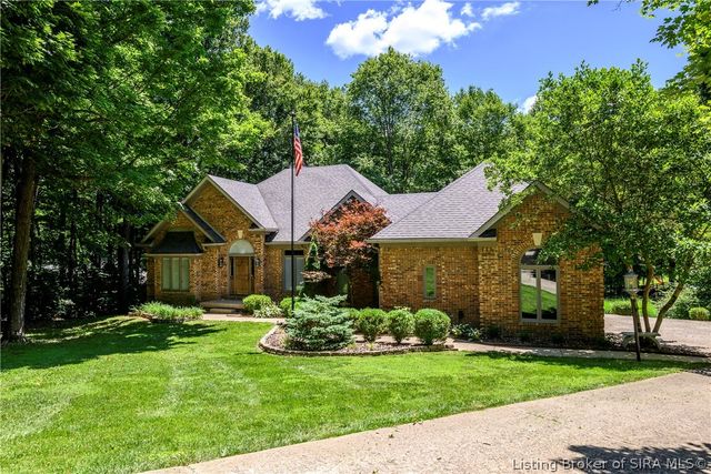 4302 Doe Court, Floyds Knobs, IN 47119