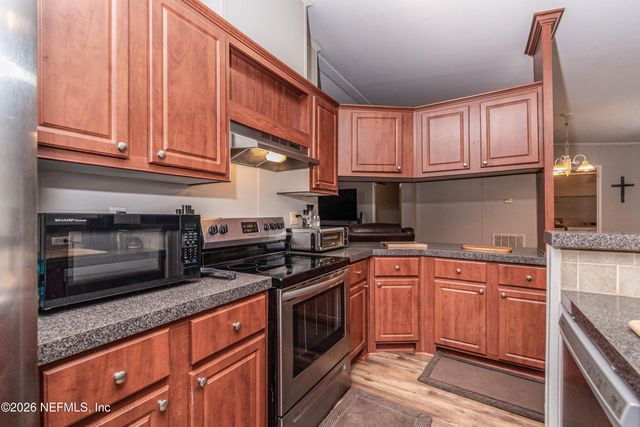 5598 RICHARDSON Road, Glen St. Mary, FL 32040