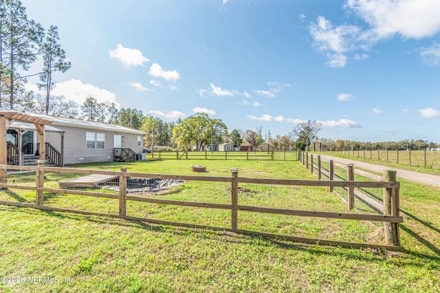 5598 RICHARDSON Road, Glen St. Mary, FL 32040