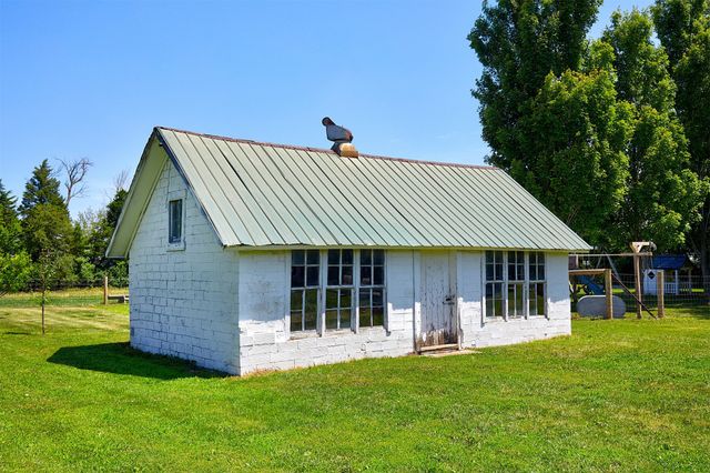 18511 B Avenue, Yale, IA 50277