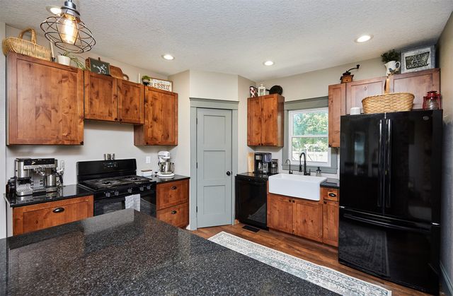 18511 B Avenue, Yale, IA 50277