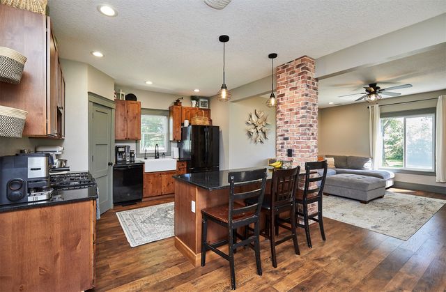 18511 B Avenue, Yale, IA 50277