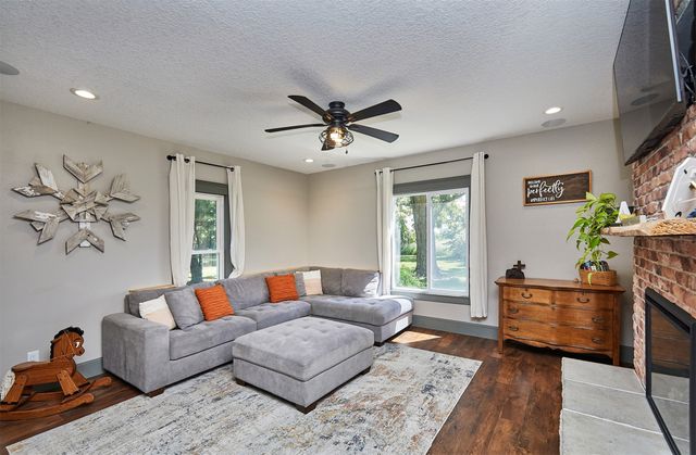 18511 B Avenue, Yale, IA 50277