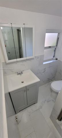 26 SE 13th Ter 3, Dania Beach, FL 33004