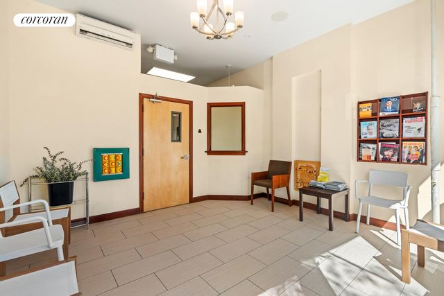 692 WASHINGTON Avenue, New York City, NY 11238