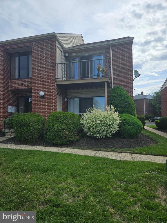 2089 WELSH RD #F2, Philadelphia, PA 19115