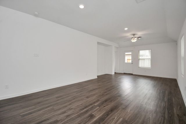 15826 Menlow Bend Drive, Humble, TX 77396