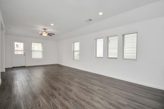 15826 Menlow Bend Drive, Humble, TX 77396