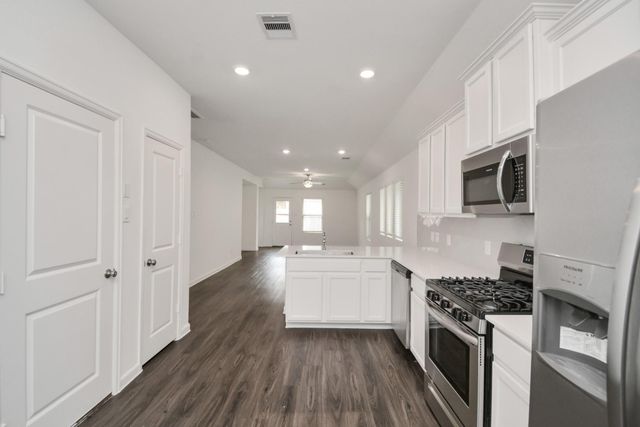15826 Menlow Bend Drive, Humble, TX 77396