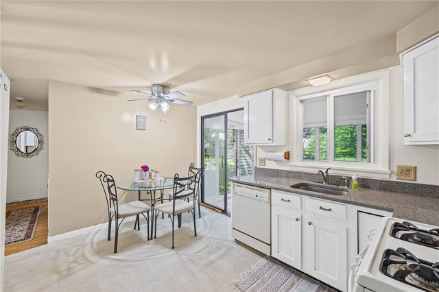 419 Harvest Drive, Greece, NY 14626