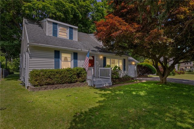 419 Harvest Drive, Greece, NY 14626