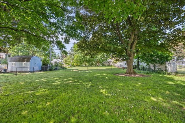 419 Harvest Drive, Greece, NY 14626