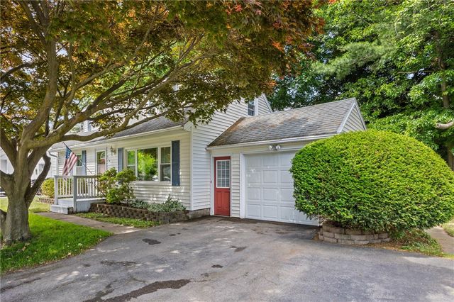 419 Harvest Drive, Greece, NY 14626