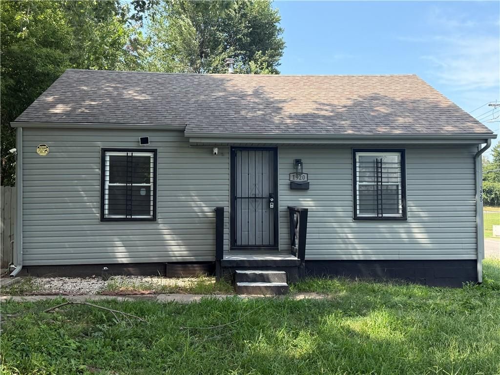 1920 E 84TH Terrace, Kansas City, MO 64132
