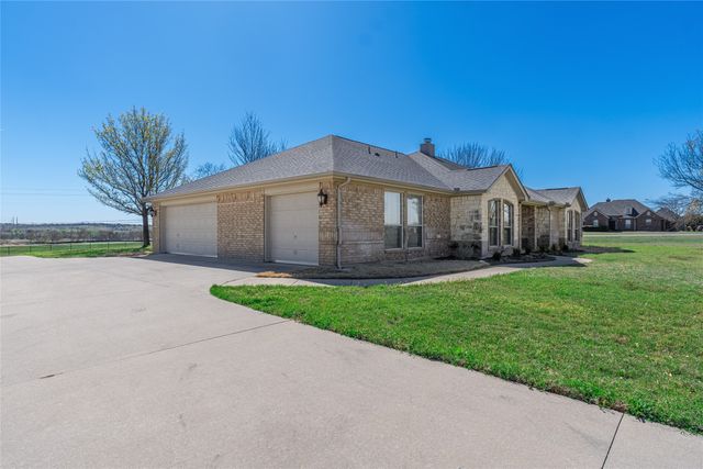 306 N Rolling Plains Drive, Rhome, TX 76078