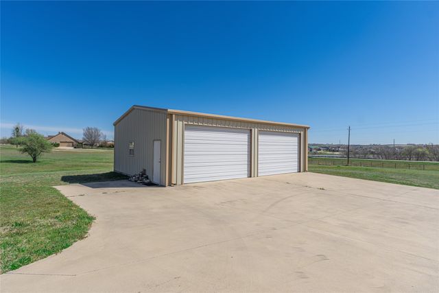 306 N Rolling Plains Drive, Rhome, TX 76078