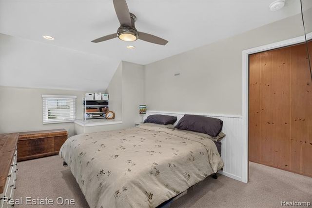 836 Pine Tree Road, Lake Orion, MI 48362
