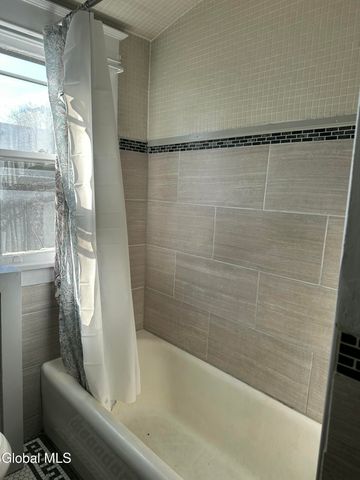 65 Ten Eyck Avenue, Albany, NY 12209