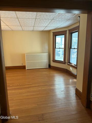 65 Ten Eyck Avenue, Albany, NY 12209