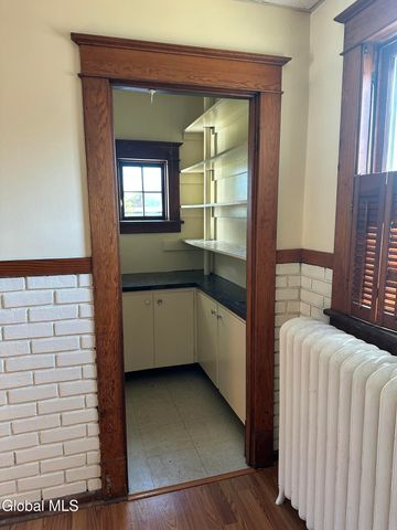 65 Ten Eyck Avenue, Albany, NY 12209