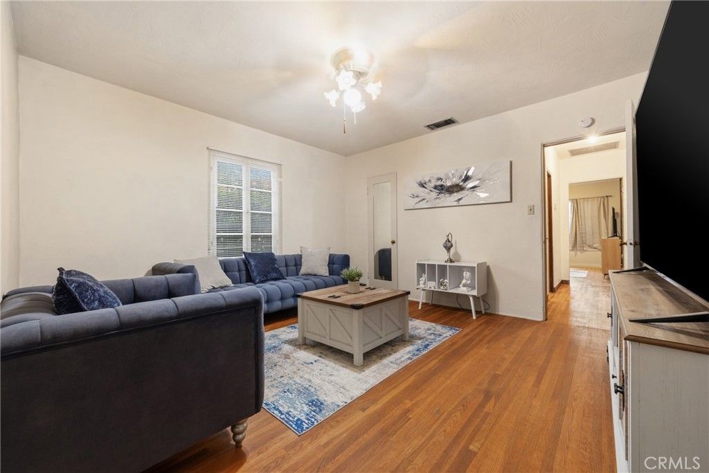 Image 25 of property listing at 733 W 24th Street, San Bernardino, CA 92405