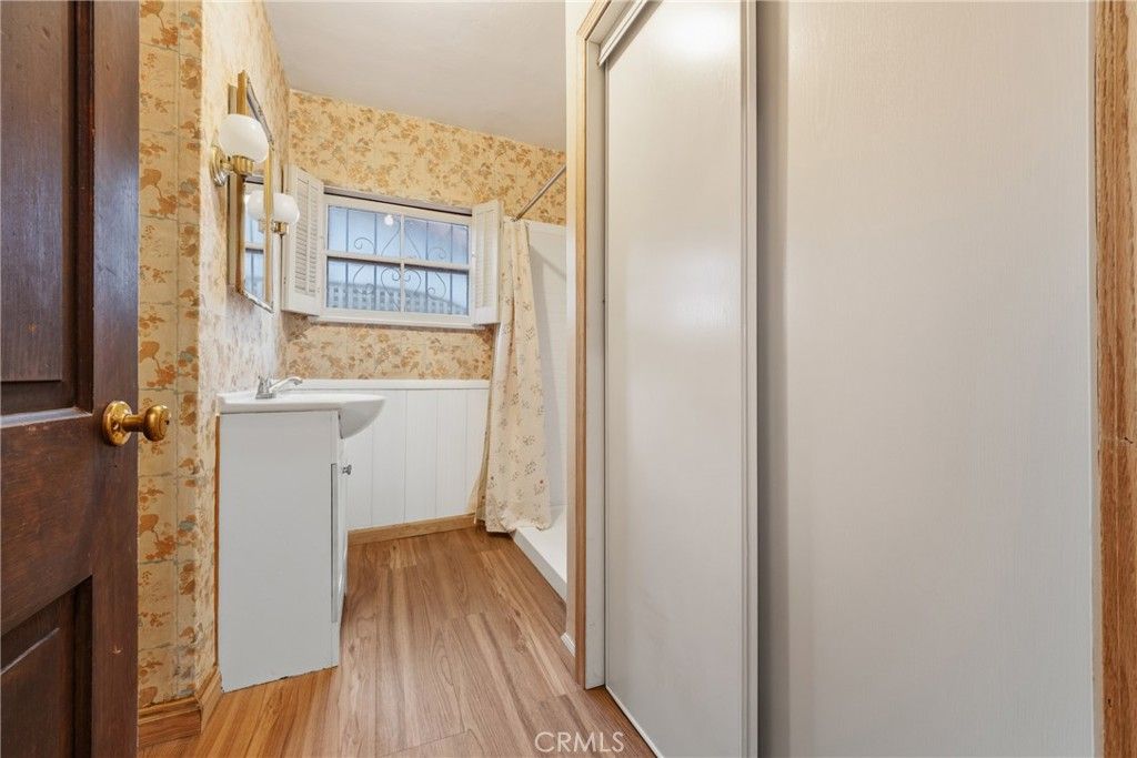 Image 27 of property listing at 733 W 24th Street, San Bernardino, CA 92405