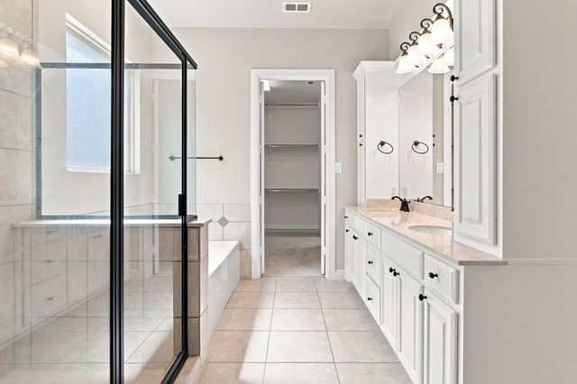 1819 Park Highland Way, Arlington, TX 76012