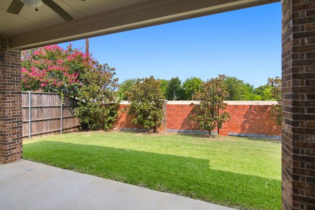 1819 Park Highland Way, Arlington, TX 76012