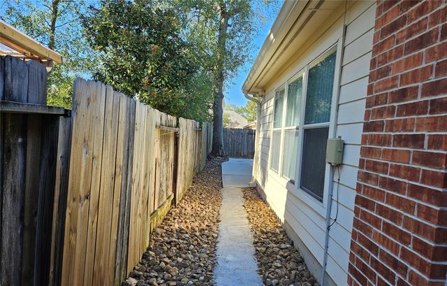 2427 Colonial Springs Lane, Spring, TX 77386