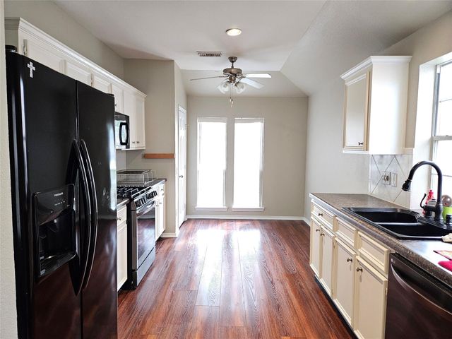 2427 Colonial Springs Lane, Spring, TX 77386