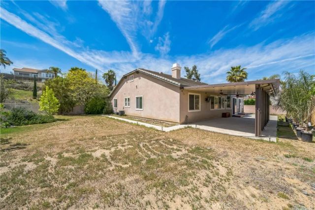 2 Villa Roma, Lake Elsinore, CA 92532