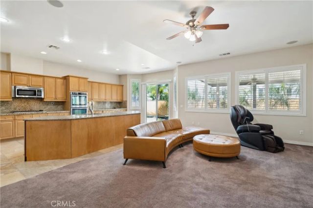 2 Villa Roma, Lake Elsinore, CA 92532