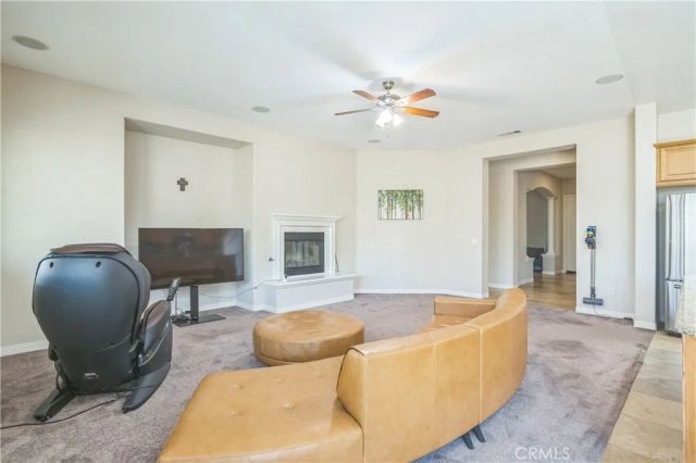 2 Villa Roma, Lake Elsinore, CA 92532