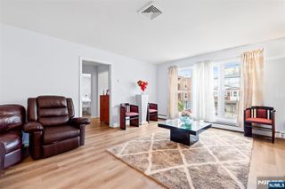 186 Hamilton Avenue, Fairview, NJ 07022