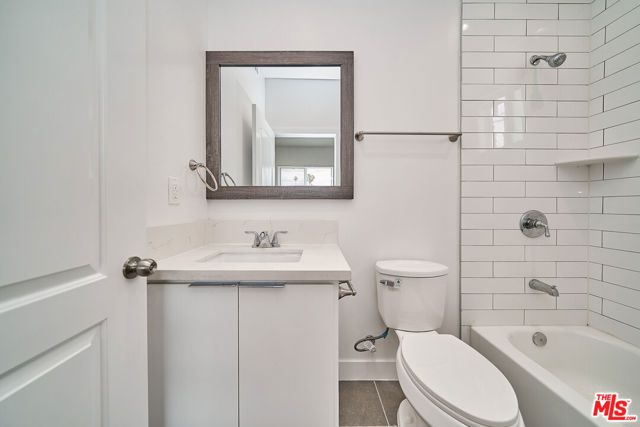 603 W 41st Place, Los Angeles, CA 90037