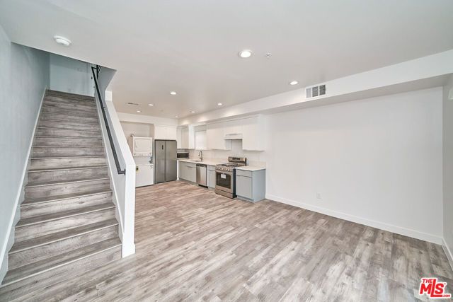 603 W 41st Place, Los Angeles, CA 90037