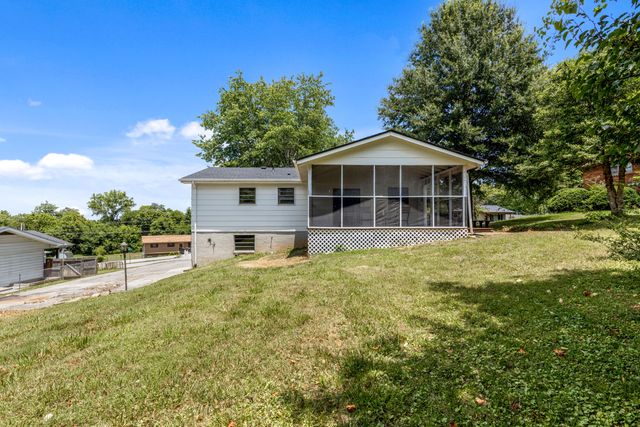 9612 Brewer Drive, Ooltewah, TN 37363
