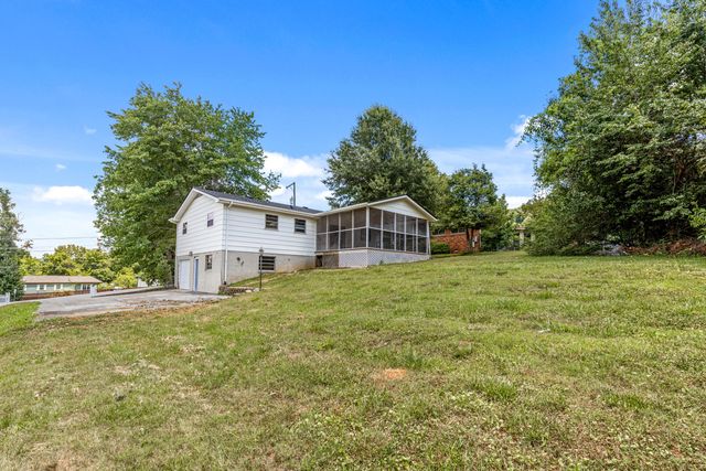 9612 Brewer Drive, Ooltewah, TN 37363
