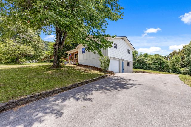 9612 Brewer Drive, Ooltewah, TN 37363