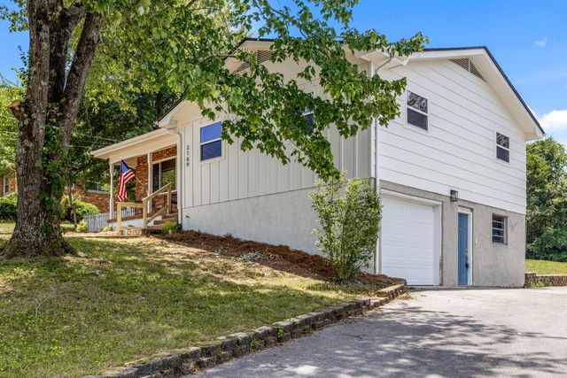 9612 Brewer Drive, Ooltewah, TN 37363