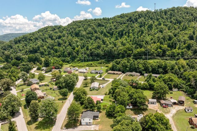 9612 Brewer Drive, Ooltewah, TN 37363