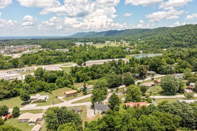 9612 Brewer Drive, Ooltewah, TN 37363