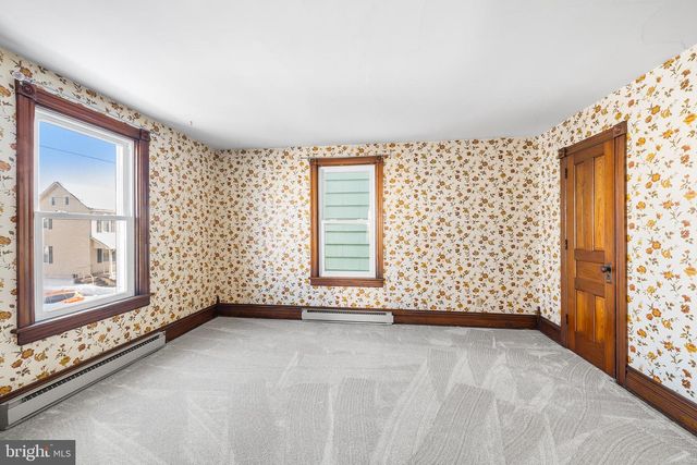 1352 MAIN ST, Northampton, PA 18067