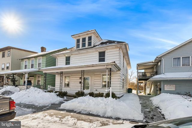 1352 MAIN ST, Northampton, PA 18067