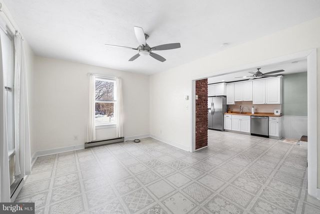 1352 MAIN ST, Northampton, PA 18067