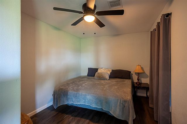 1938 Moms Road, Port Bolivar, TX 77650